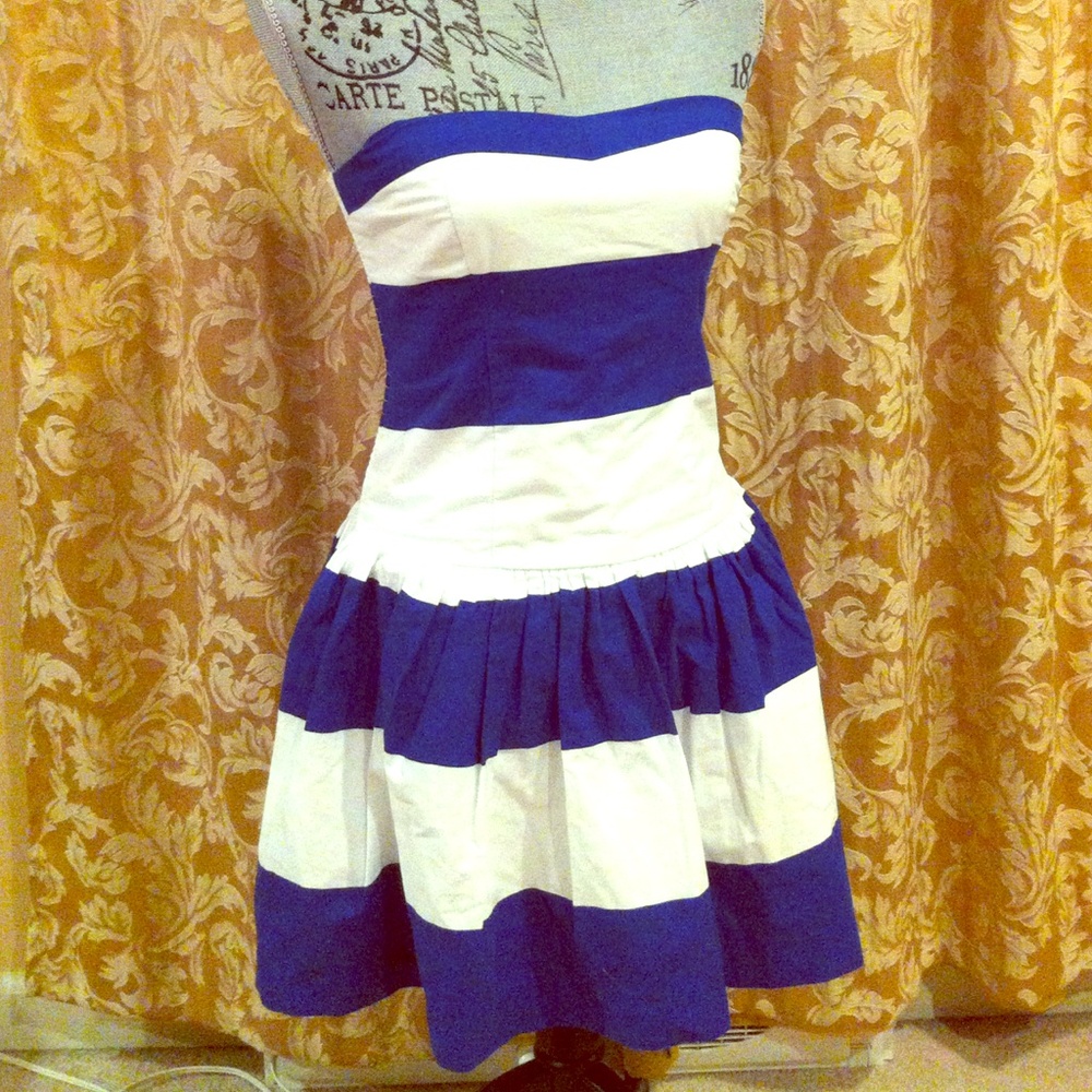 Abercrombie & Fitch Blue and White Strapless Stripe Dress